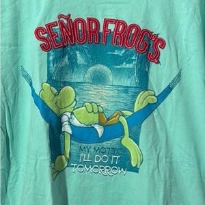 Senor Frog’s Embroidered Graphic Short Sleeve Tee Mexico Vacation Beach